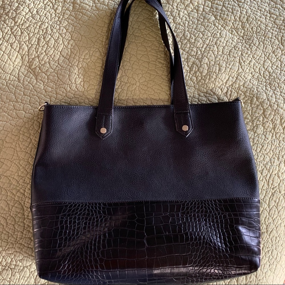 Steve Madden Black Tote Bag - Picture 2 of 16